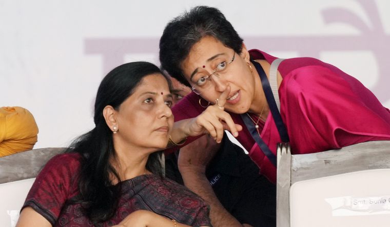 Atishi and Delhi CM wife Sunita